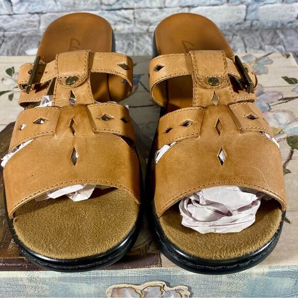 Clarks Brown Leather Sandals Slip on Open Toe Womens Size 7 Adjustable Straps - Picture 3 of 11
